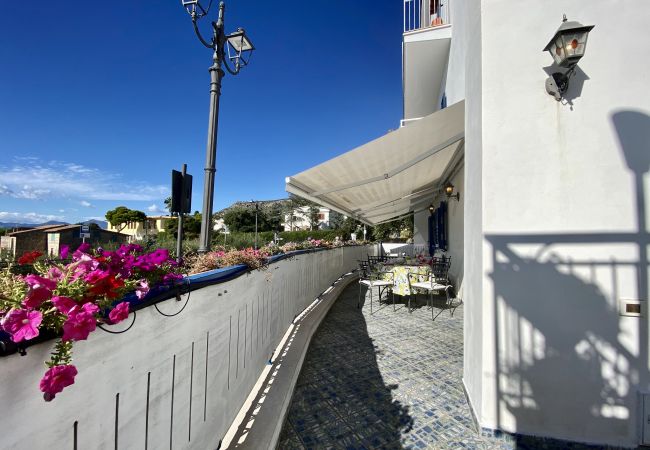 Apartment in Sperlonga - Casa with terrace overlooking the sea and parking space Apartment in Sperlonga - Casa with terrace overlooking the sea and parking space