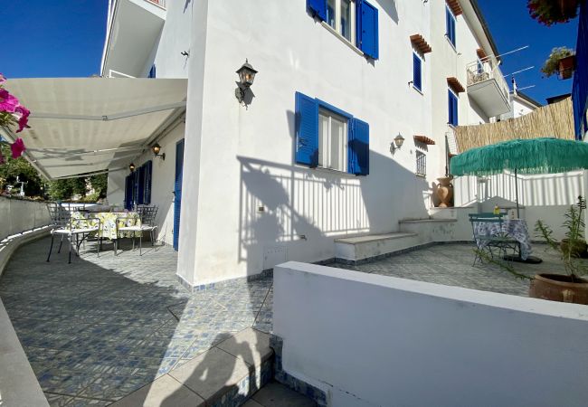 Apartment in Sperlonga - Casa with terrace overlooking the sea and parking space Apartment in Sperlonga - Casa with terrace overlooking the sea and parking space