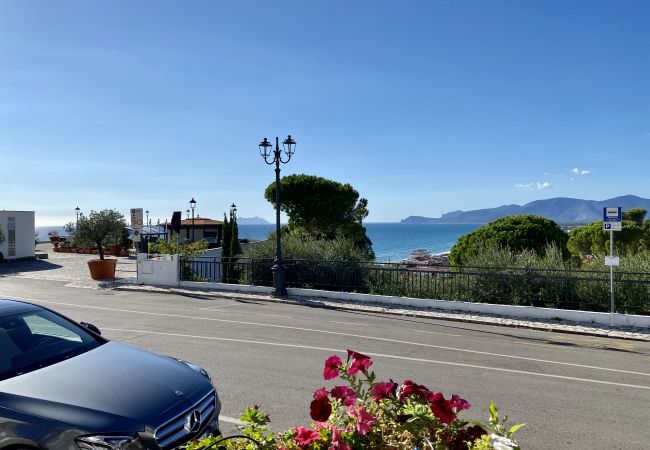 Apartment in Sperlonga - Casa with terrace overlooking the sea and parking space Apartment in Sperlonga - Casa with terrace overlooking the sea and parking space