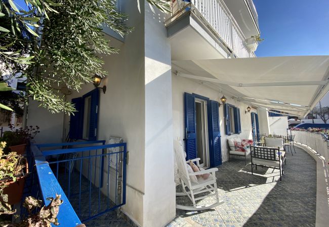 Apartment in Sperlonga - Casa with terrace overlooking the sea and parking space Apartment in Sperlonga - Casa with terrace overlooking the sea and parking space