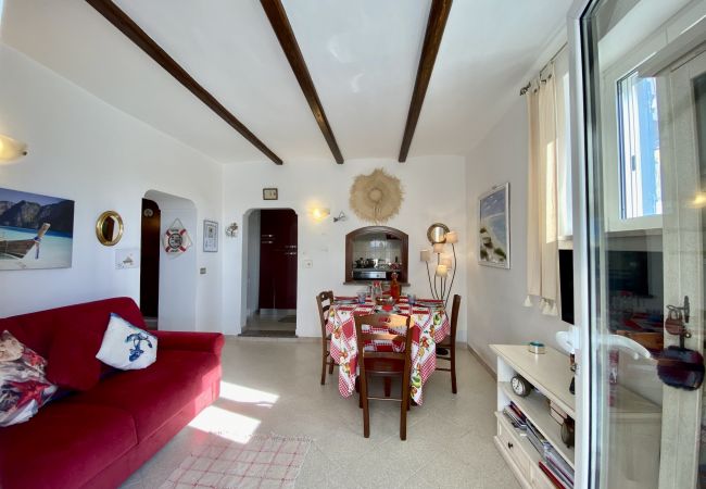 Apartment in Sperlonga - Casa with terrace overlooking the sea and parking space Apartment in Sperlonga - Casa with terrace overlooking the sea and parking space