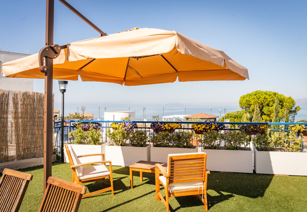 Apartment in Sperlonga - Casa with terrace overlooking the sea and parking space