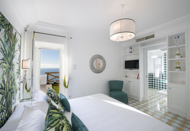 Villa in Praiano - Luxury Villa Malika - Breathtaking view of Capri and Positano Villa in Praiano - Luxury Villa Malika - Breathtaking view of Capri and Positano