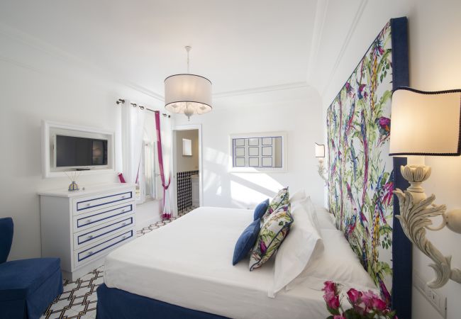 Villa in Praiano - Luxury Villa Malika - Breathtaking view of Capri and Positano Villa in Praiano - Luxury Villa Malika - Breathtaking view of Capri and Positano