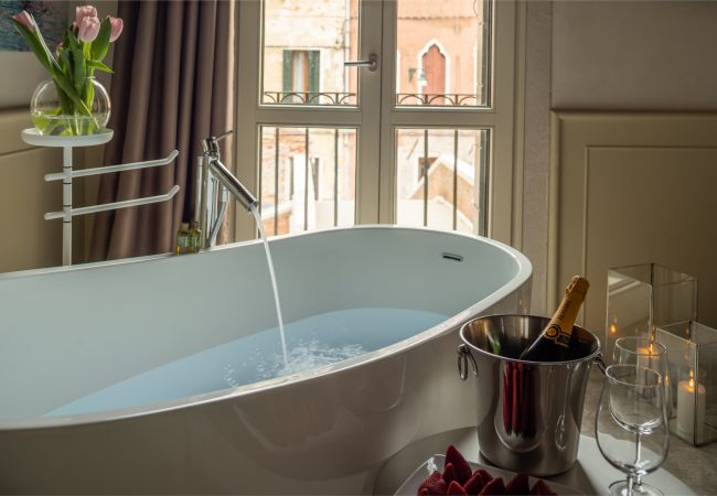 Apartment in Venezia -  Lion Palace Canal View R&R Apartment in Venezia -  Lion Palace Canal View R&R