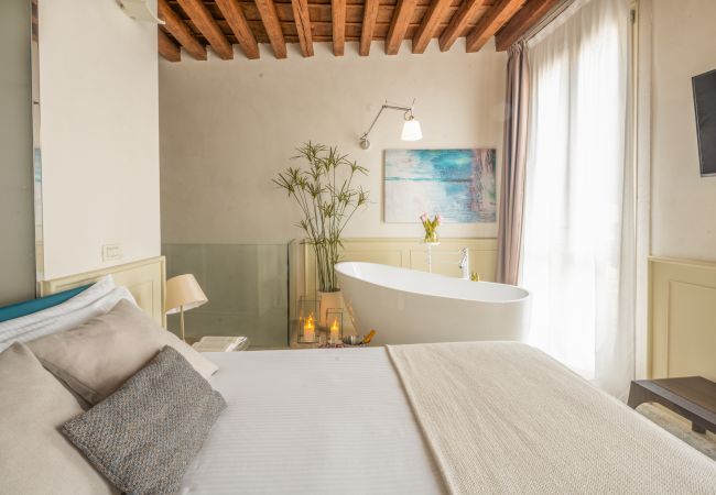 Apartment in Venezia -  Lion Palace Canal View R&R Apartment in Venezia -  Lion Palace Canal View R&R