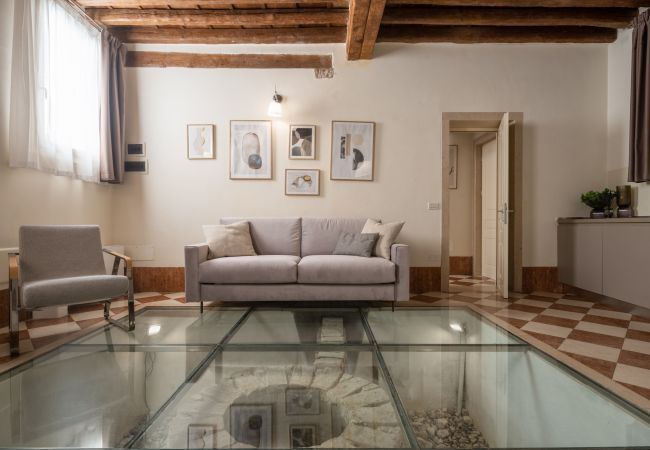 Apartment in Venezia - Lion Palace Deluxe R&R Apartment in Venezia - Lion Palace Deluxe R&R