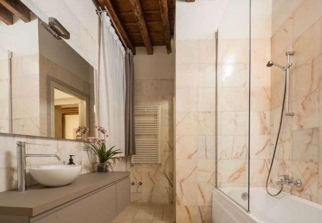 Apartment in Venezia - Lion Palace Deluxe R&R Apartment in Venezia - Lion Palace Deluxe R&R