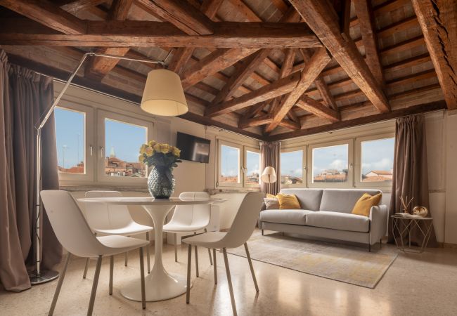 Apartment in Venezia - Lion Palace Suite Terrace R&R Apartment in Venezia - Lion Palace Suite Terrace R&R