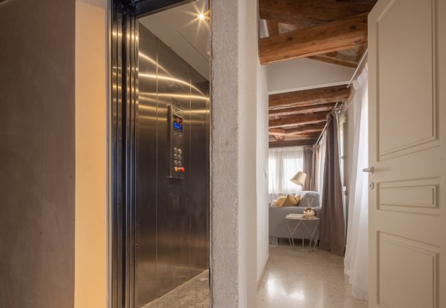 Apartment in Venezia - Lion Palace Suite Terrace R&R Apartment in Venezia - Lion Palace Suite Terrace R&R