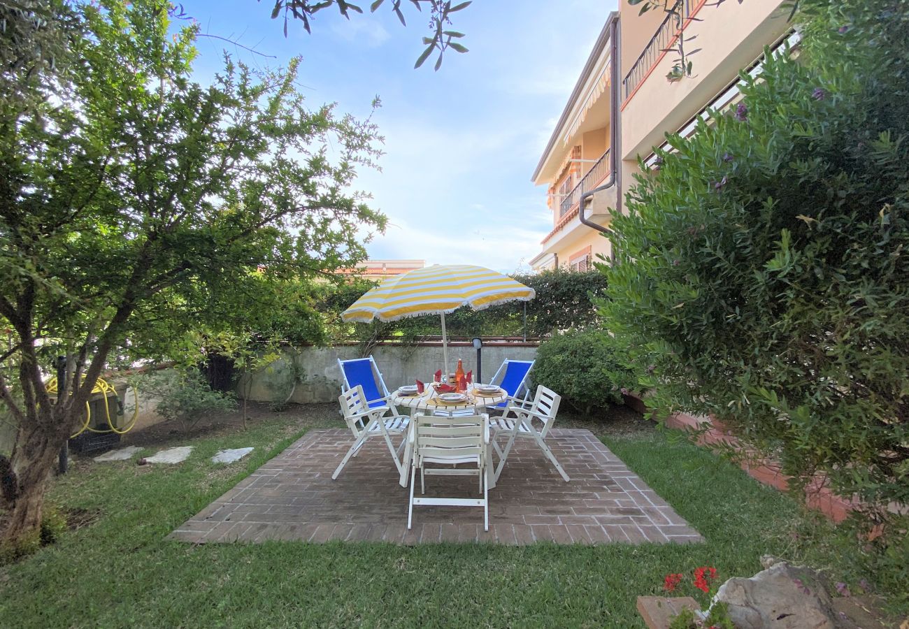 Villa in Sperlonga - Comfortable villa 200 meters from the sea
