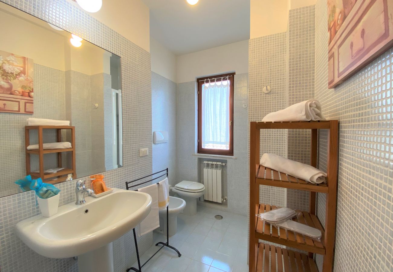 Villa in Sperlonga - Comfortable villa 200 meters from the sea