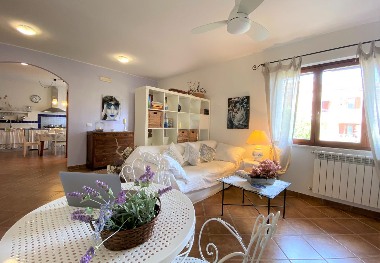 Villa in Sperlonga - Comfortable villa 200 meters from the sea