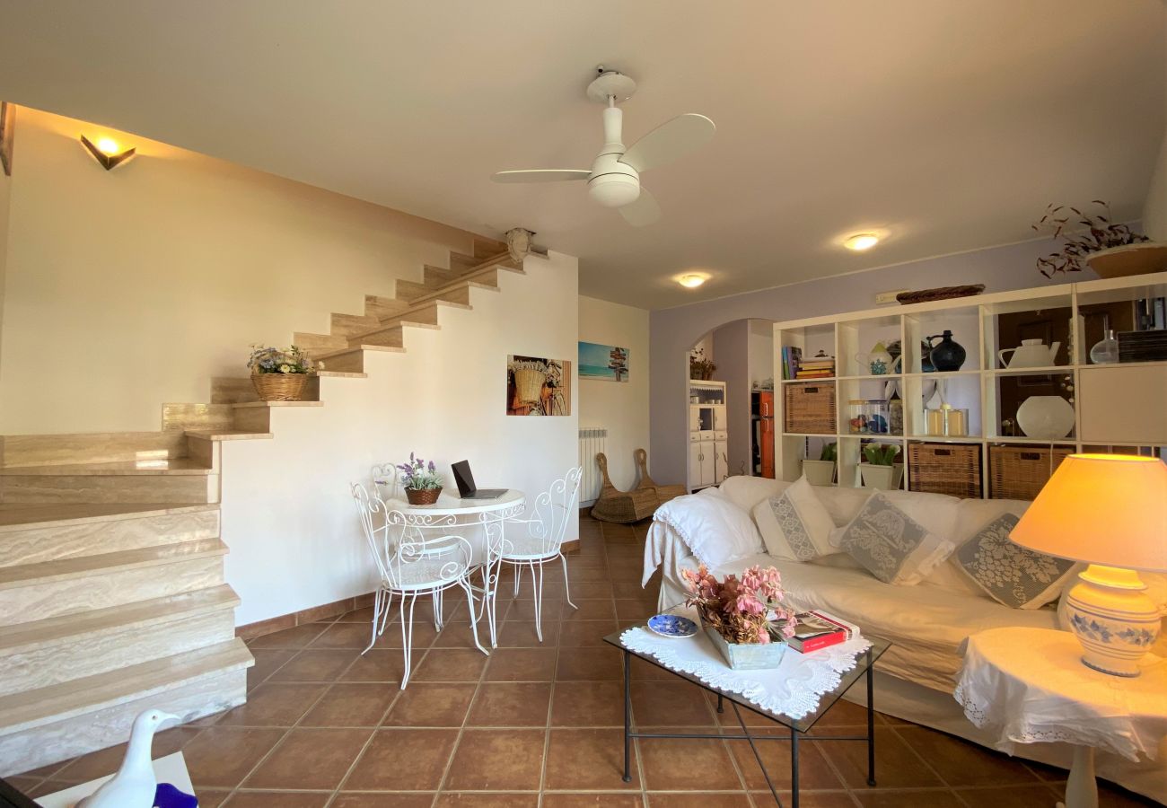 Villa in Sperlonga - Comfortable villa 200 meters from the sea