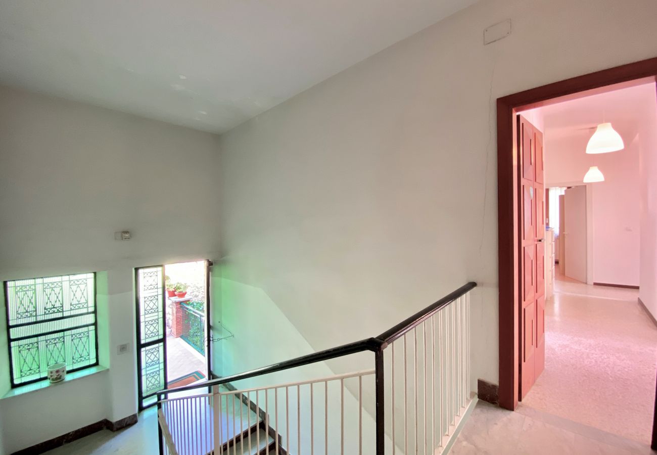 Apartment in Sperlonga - Panoramic Apartment with Parking Space in the Historic Center 