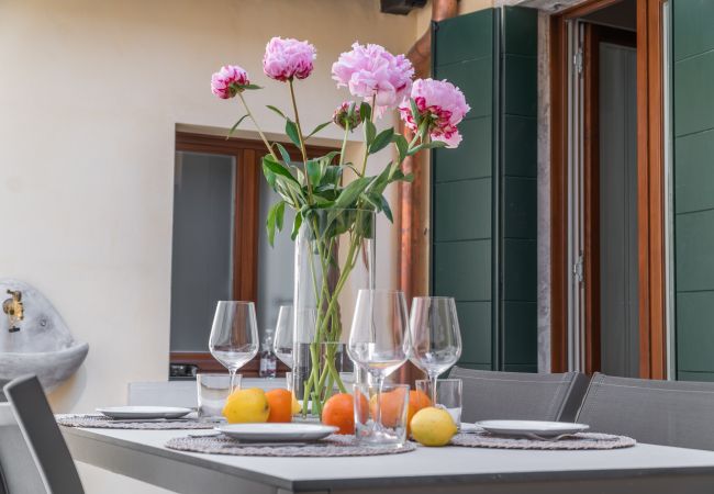 Apartment in Venezia - San Giacomo Dall'Orio Garden Apartment R&R Apartment in Venezia - San Giacomo Dall'Orio Garden Apartment R&R