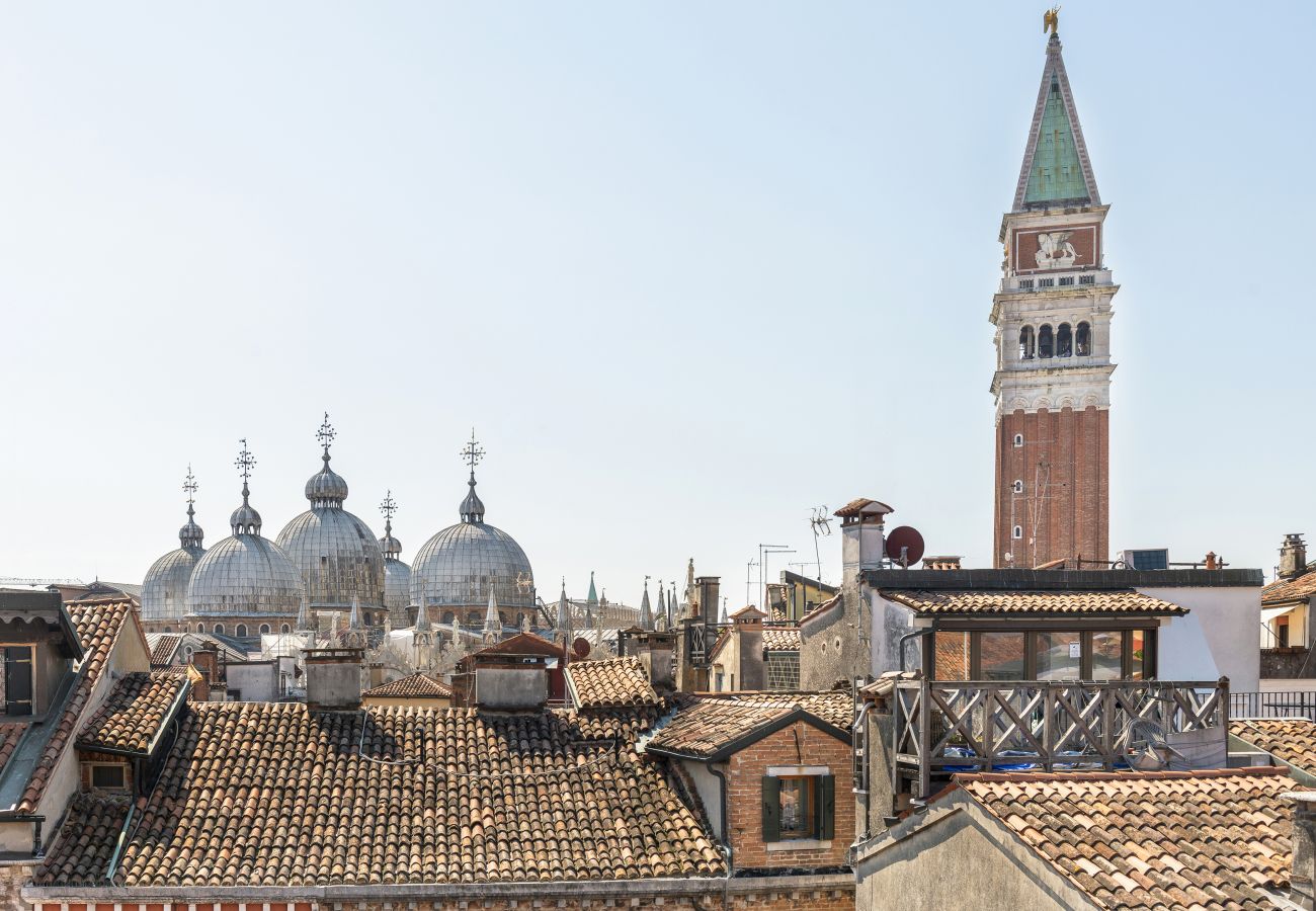 Apartment in Venice - San Marco Terrace View Apartment R&R