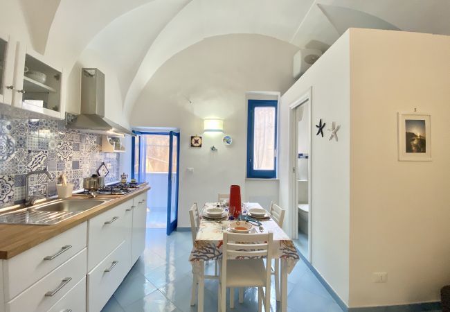 Apartment in Sperlonga - Grazioso appartamento nel cuore di Sperlonga Apartment in Sperlonga - Grazioso appartamento nel cuore di Sperlonga