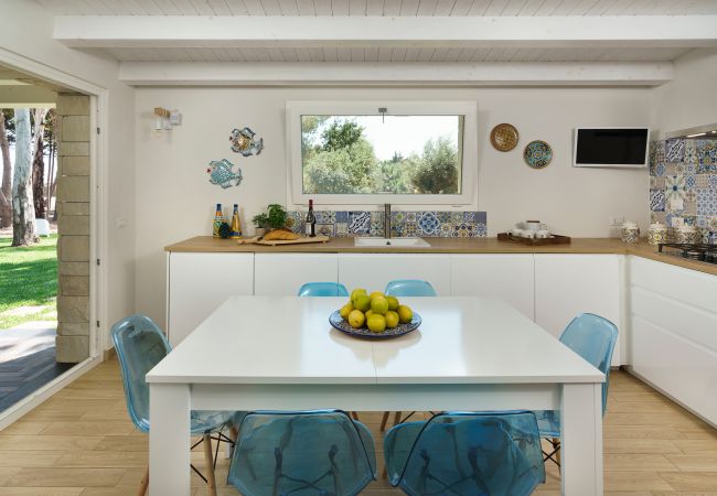 House in Siracusa - Sea front villa ,direct access to the rocky beach, Siracusa, Sicily House in Siracusa - Sea front villa ,direct access to the rocky beach, Siracusa, Sicily