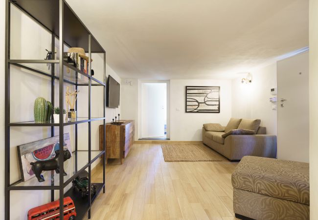 House in Siracusa - Sea front villa ,direct access to the rocky beach, Siracusa, Sicily House in Siracusa - Sea front villa ,direct access to the rocky beach, Siracusa, Sicily