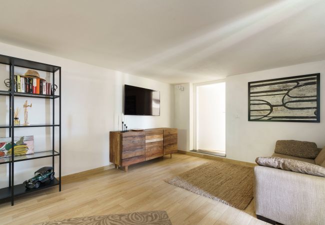 House in Siracusa - Sea front villa ,direct access to the rocky beach, Siracusa, Sicily House in Siracusa - Sea front villa ,direct access to the rocky beach, Siracusa, Sicily