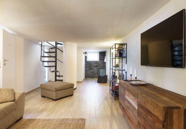 House in Siracusa - Sea front villa ,direct access to the rocky beach, Siracusa, Sicily House in Siracusa - Sea front villa ,direct access to the rocky beach, Siracusa, Sicily