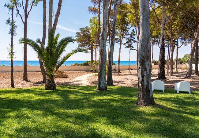 House in Siracusa - Sea front villa ,direct access to the rocky beach, Siracusa, Sicily House in Siracusa - Sea front villa ,direct access to the rocky beach, Siracusa, Sicily