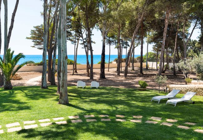 House in Siracusa - Sea front villa ,direct access to the rocky beach, Siracusa, Sicily House in Siracusa - Sea front villa ,direct access to the rocky beach, Siracusa, Sicily