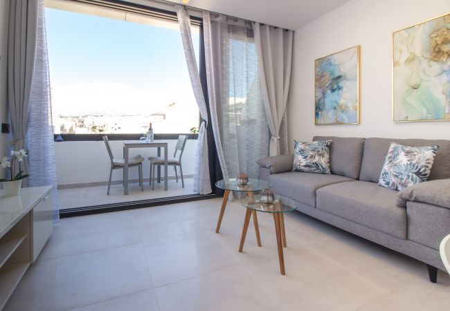 Studio in Las Palmas de Gran Canaria - Mainstream home with balcony By Canariasgetaway