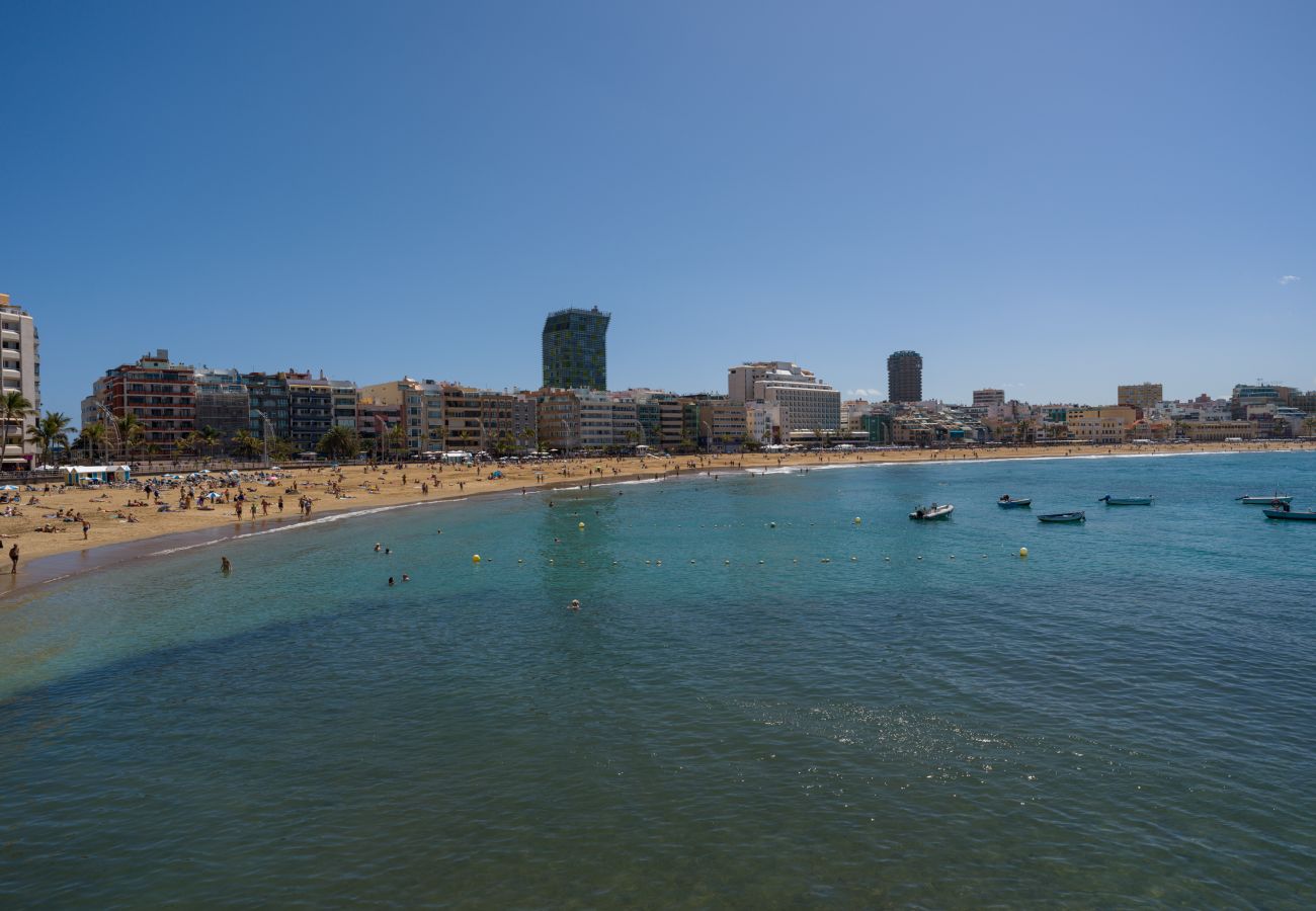Studio in Las Palmas de Gran Canaria - Mainstream home with balcony By Canariasgetaway