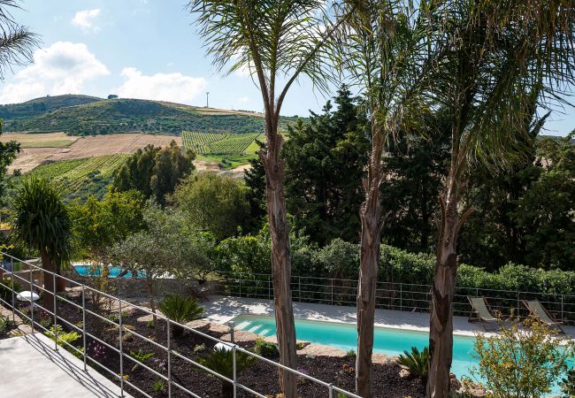 House in Buseto Palizzolo - Charming house with shared pool - Don Carlo House in Buseto Palizzolo - Charming house with shared pool - Don Carlo