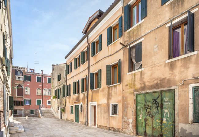 Apartment in Venezia - Biennale Design Apartment R&R Apartment in Venezia - Biennale Design Apartment R&R