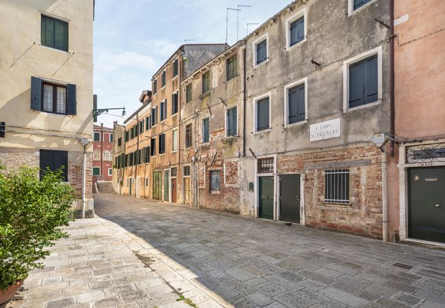 Apartment in Venezia - Biennale Deluxe Apartment R&R Apartment in Venezia - Biennale Deluxe Apartment R&R