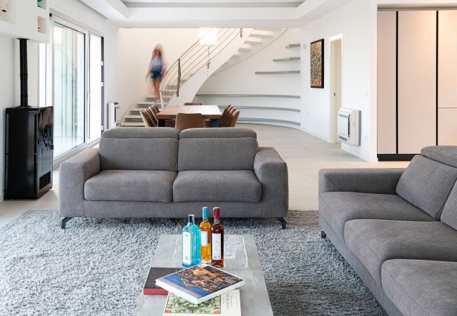 Villa in Siracusa - Luxury sea front villa with pool, Plemmirio, Syracuse Villa in Siracusa - Luxury sea front villa with pool, Plemmirio, Syracuse