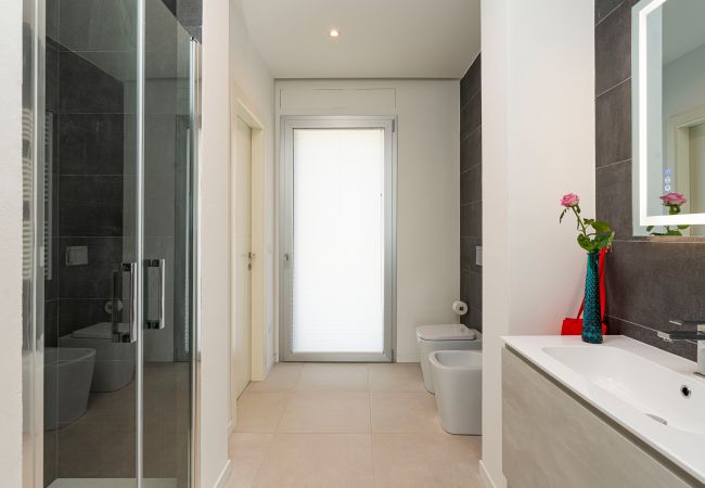 Villa in Siracusa - Luxury sea front villa with pool, Plemmirio, Syracuse Villa in Siracusa - Luxury sea front villa with pool, Plemmirio, Syracuse