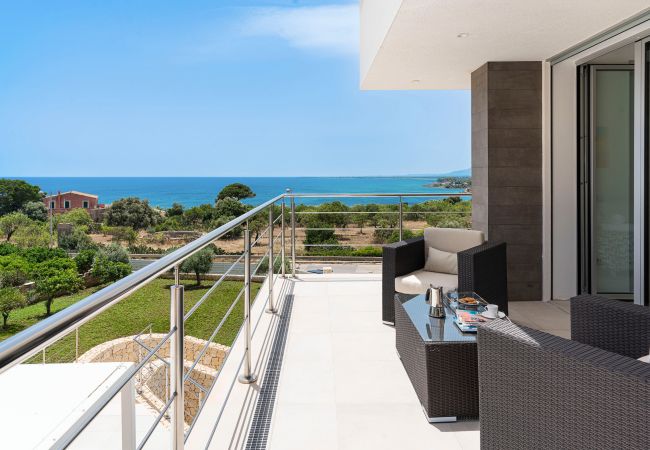 Villa in Siracusa - Luxury sea front villa with pool, Plemmirio, Syracuse Villa in Siracusa - Luxury sea front villa with pool, Plemmirio, Syracuse
