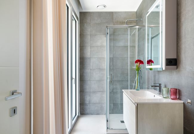 Villa in Siracusa - Luxury sea front villa with pool, Plemmirio, Syracuse Villa in Siracusa - Luxury sea front villa with pool, Plemmirio, Syracuse