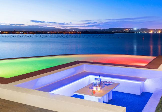 Villa in Siracusa - Luxury  villa with pool, Jacuzzi and direct access to the sea, Di Casa In SIcilia Villa in Siracusa - Luxury  villa with pool, Jacuzzi and direct access to the sea, Di Casa In SIcilia