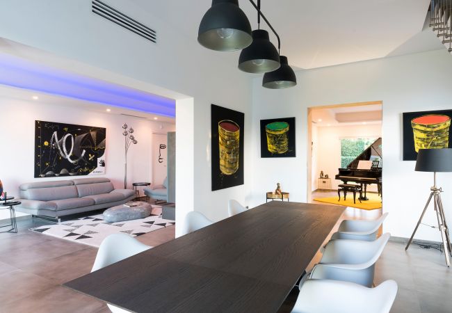 Villa in Siracusa - Luxury  villa with pool, Jacuzzi and direct access to the sea, Di Casa In SIcilia Villa in Siracusa - Luxury  villa with pool, Jacuzzi and direct access to the sea, Di Casa In SIcilia