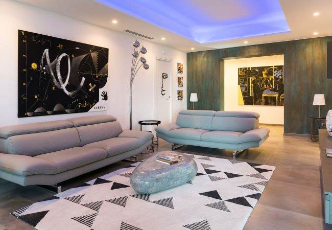 Villa in Siracusa - Luxury  villa with pool, Jacuzzi and direct access to the sea, Di Casa In SIcilia Villa in Siracusa - Luxury  villa with pool, Jacuzzi and direct access to the sea, Di Casa In SIcilia