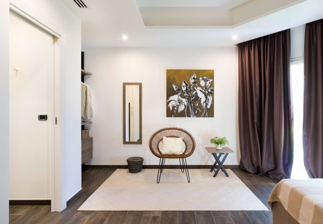 Villa in Siracusa - Luxury  villa with pool, Jacuzzi and direct access to the sea, Di Casa In SIcilia Villa in Siracusa - Luxury  villa with pool, Jacuzzi and direct access to the sea, Di Casa In SIcilia