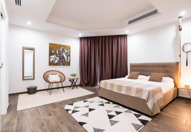 Villa in Siracusa - Luxury  villa with pool, Jacuzzi and direct access to the sea, Di Casa In SIcilia Villa in Siracusa - Luxury  villa with pool, Jacuzzi and direct access to the sea, Di Casa In SIcilia