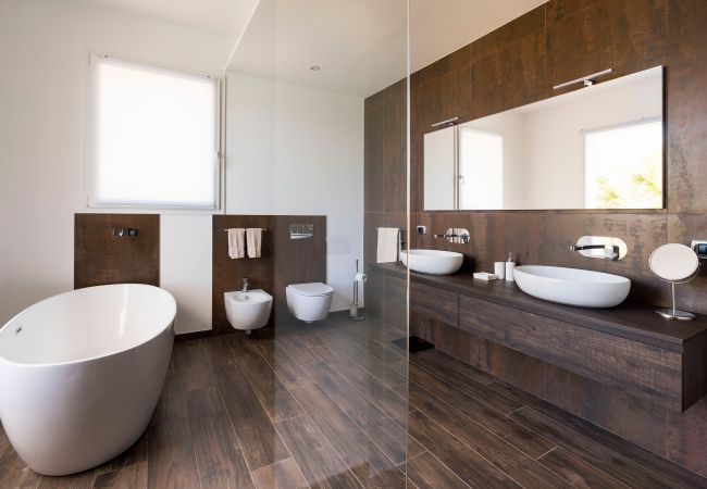 Villa in Siracusa - Luxury  villa with pool, Jacuzzi and direct access to the sea, Di Casa In SIcilia Villa in Siracusa - Luxury  villa with pool, Jacuzzi and direct access to the sea, Di Casa In SIcilia