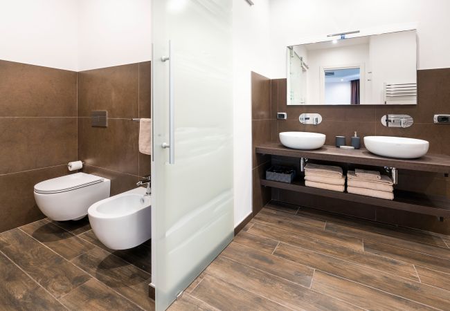 Villa in Siracusa - Luxury  villa with pool, Jacuzzi and direct access to the sea, Di Casa In SIcilia Villa in Siracusa - Luxury  villa with pool, Jacuzzi and direct access to the sea, Di Casa In SIcilia