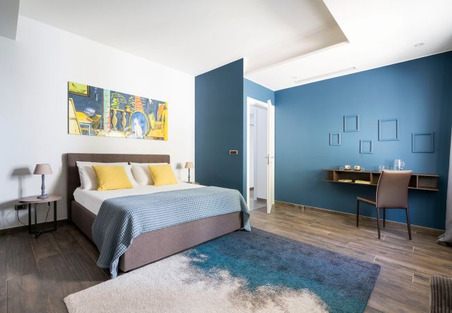 Villa in Siracusa - Luxury  villa with pool, Jacuzzi and direct access to the sea, Di Casa In SIcilia Villa in Siracusa - Luxury  villa with pool, Jacuzzi and direct access to the sea, Di Casa In SIcilia