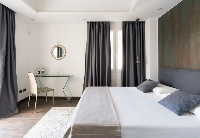 Villa in Siracusa - Luxury  villa with pool, Jacuzzi and direct access to the sea, Di Casa In SIcilia Villa in Siracusa - Luxury  villa with pool, Jacuzzi and direct access to the sea, Di Casa In SIcilia