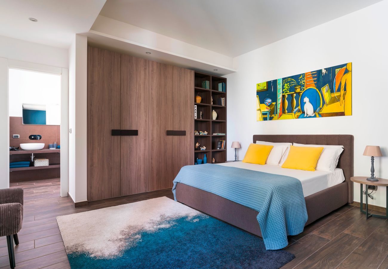 Villa in Syracuse - Luxury  villa with pool, Jacuzzi and direct access to the sea, Di Casa In Sicilia