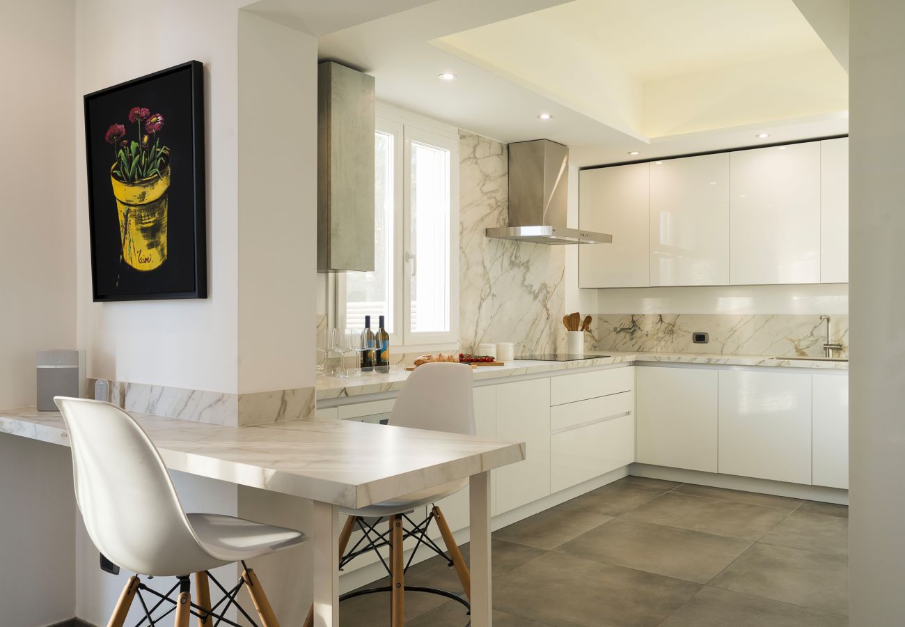 Villa in Syracuse - Luxury  villa with pool, Jacuzzi and direct access to the sea, Di Casa In Sicilia