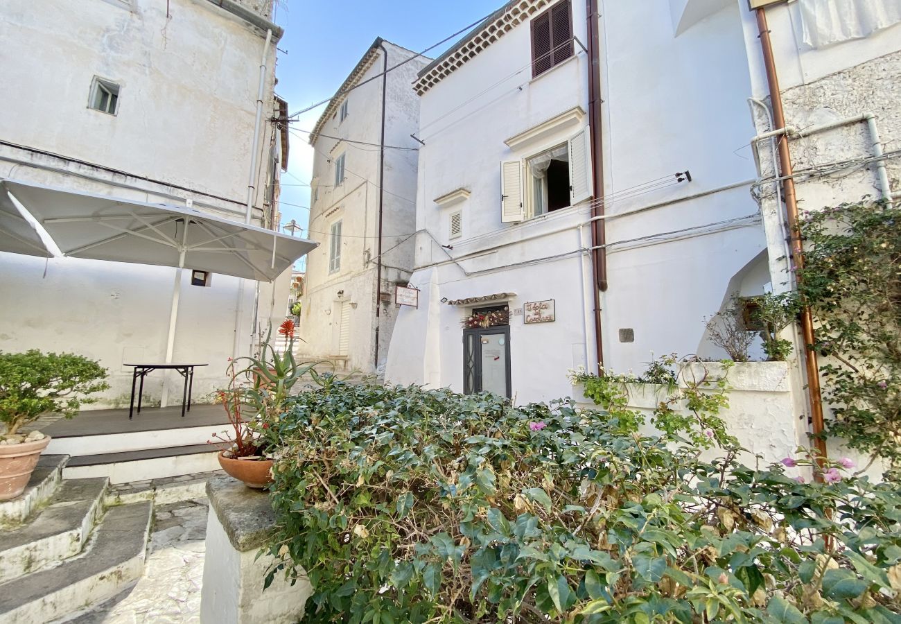 Apartment in Sperlonga - Charming holiday home in the heart of Sperlonga