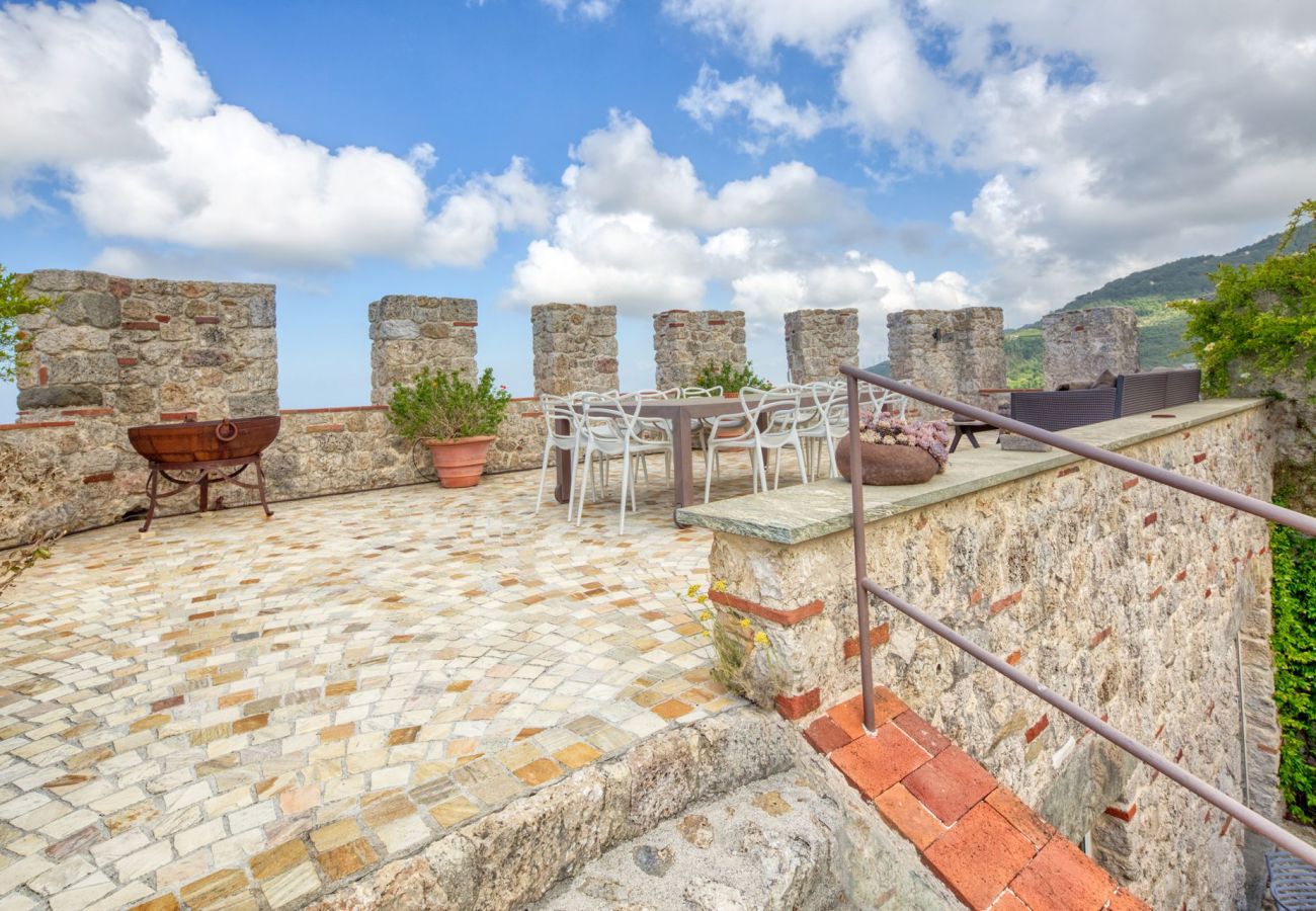 Villa in Camaiore - Villa with heated pool and amazing view, Camaiore